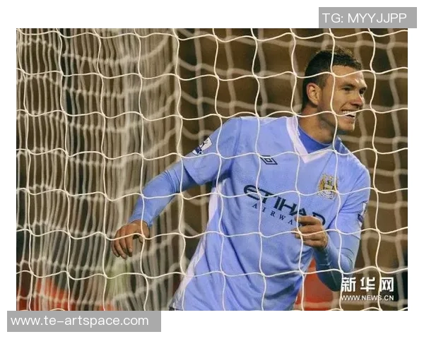 以足球星表盘为核心探索运动与时尚结合的新潮流魅力 以足球星表盘为核心探索运动与时尚结合的新潮流魅力